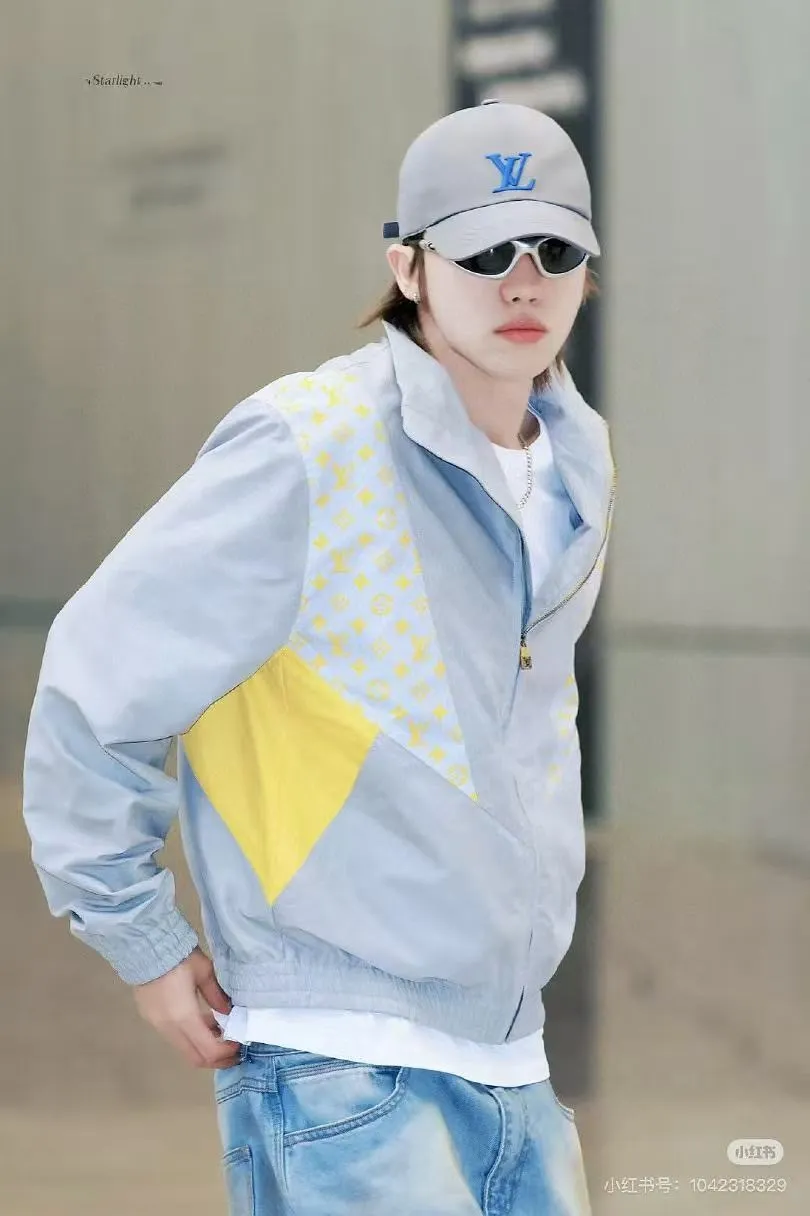 Louis Vuitton/